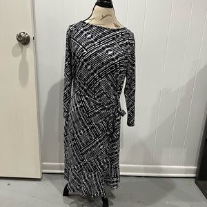 Studio 1886 navy wrap style dress, size large, NWOT